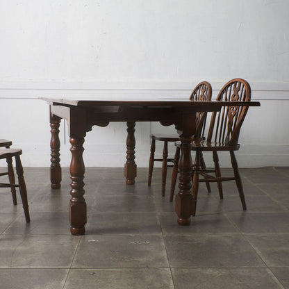 Reprodux ドローリーフダイニングテーブル