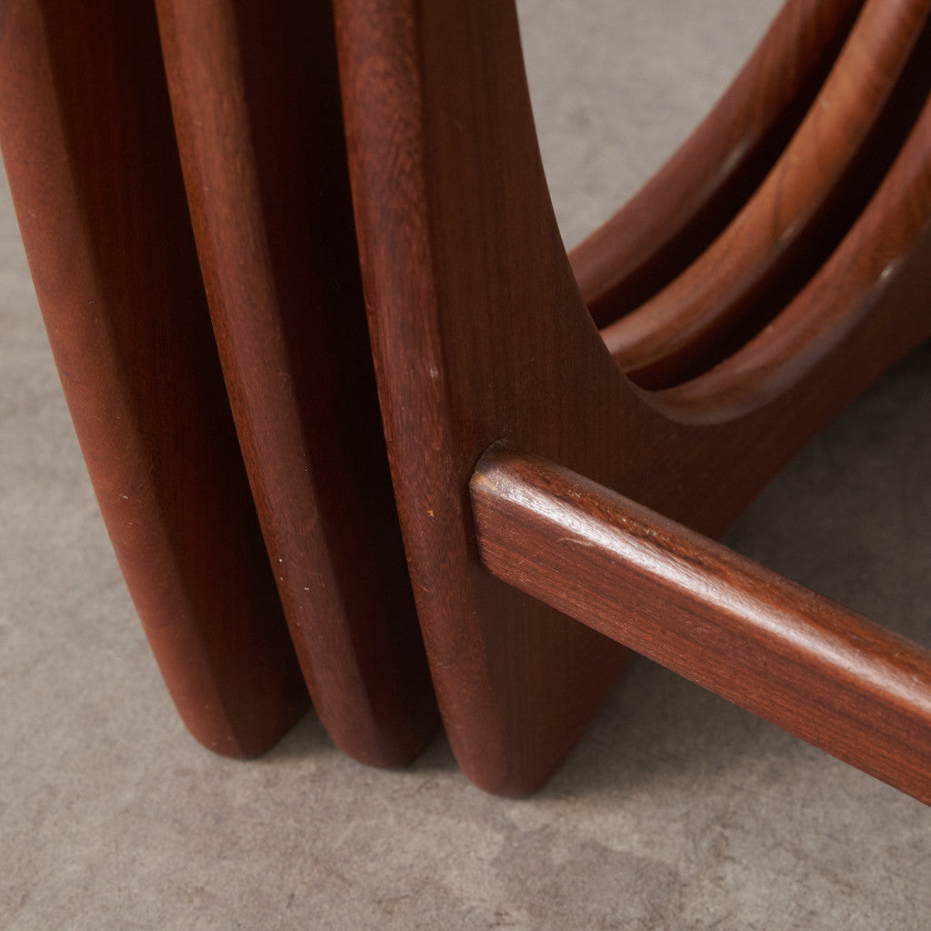 Astro ネストテーブル