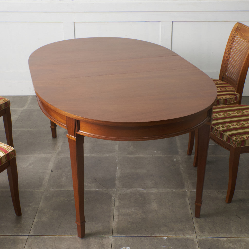 TRIUNE 伸長式 ダイニングテーブル