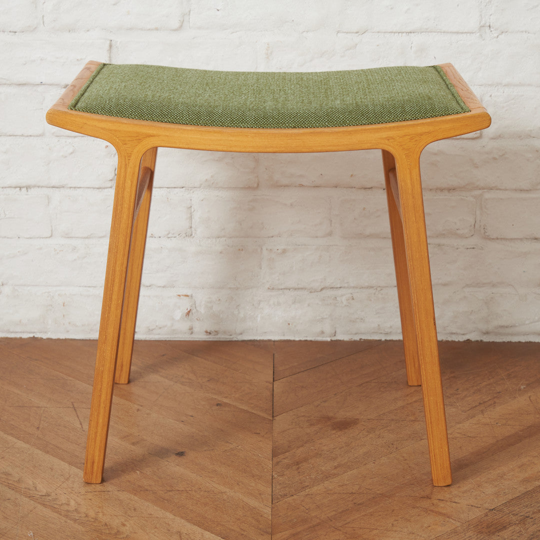 スツール 椅子 木製 高級天然木彫り 工芸品 極細工 置物台 時代物 置物 スツール 椅子 木製 高級天然木彫り 工芸品 極細工 置物台