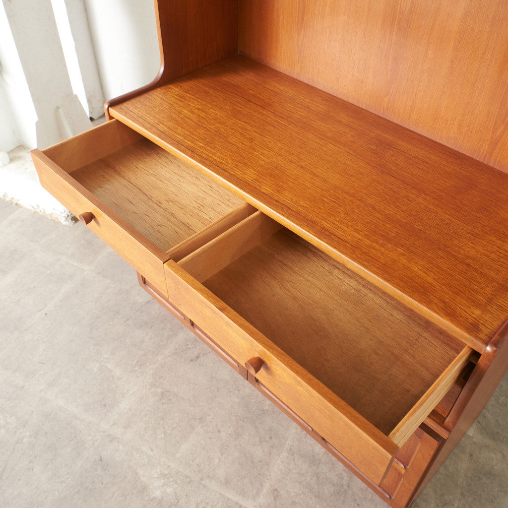 十字扉 ヴィンテージ キャビネット