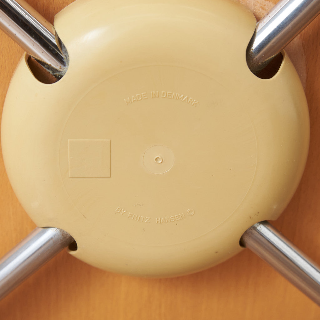 セブンチェア / フロントパディング