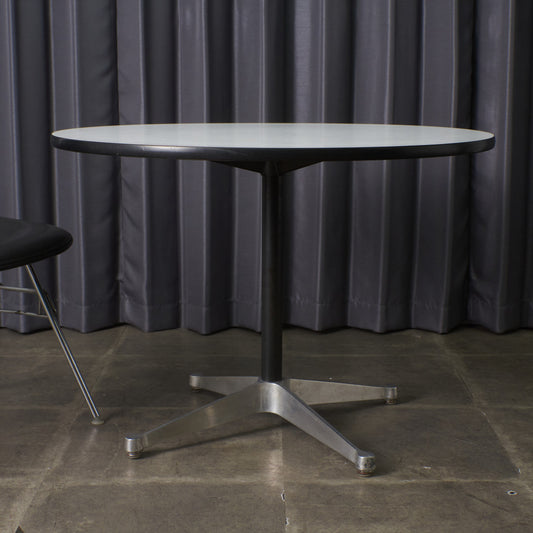 イームズ コントラクトベース ラウンドテーブル