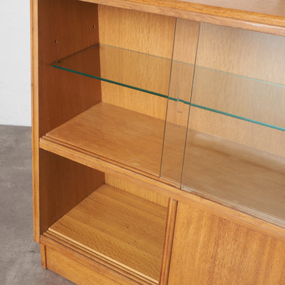 Brandon ガラスキャビネット