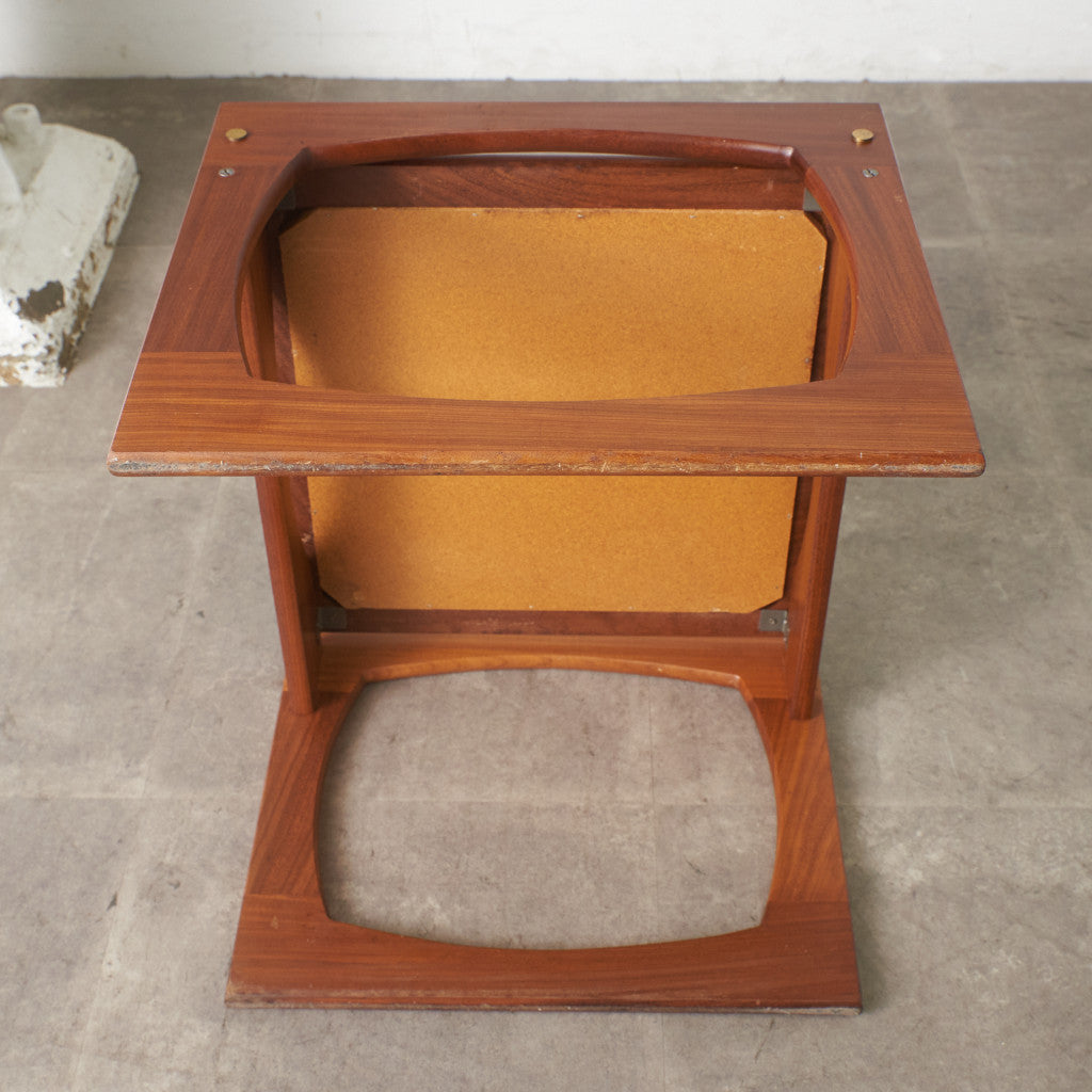 ヴィンテージ タイルトップ コーヒーテーブル – rocca rocca