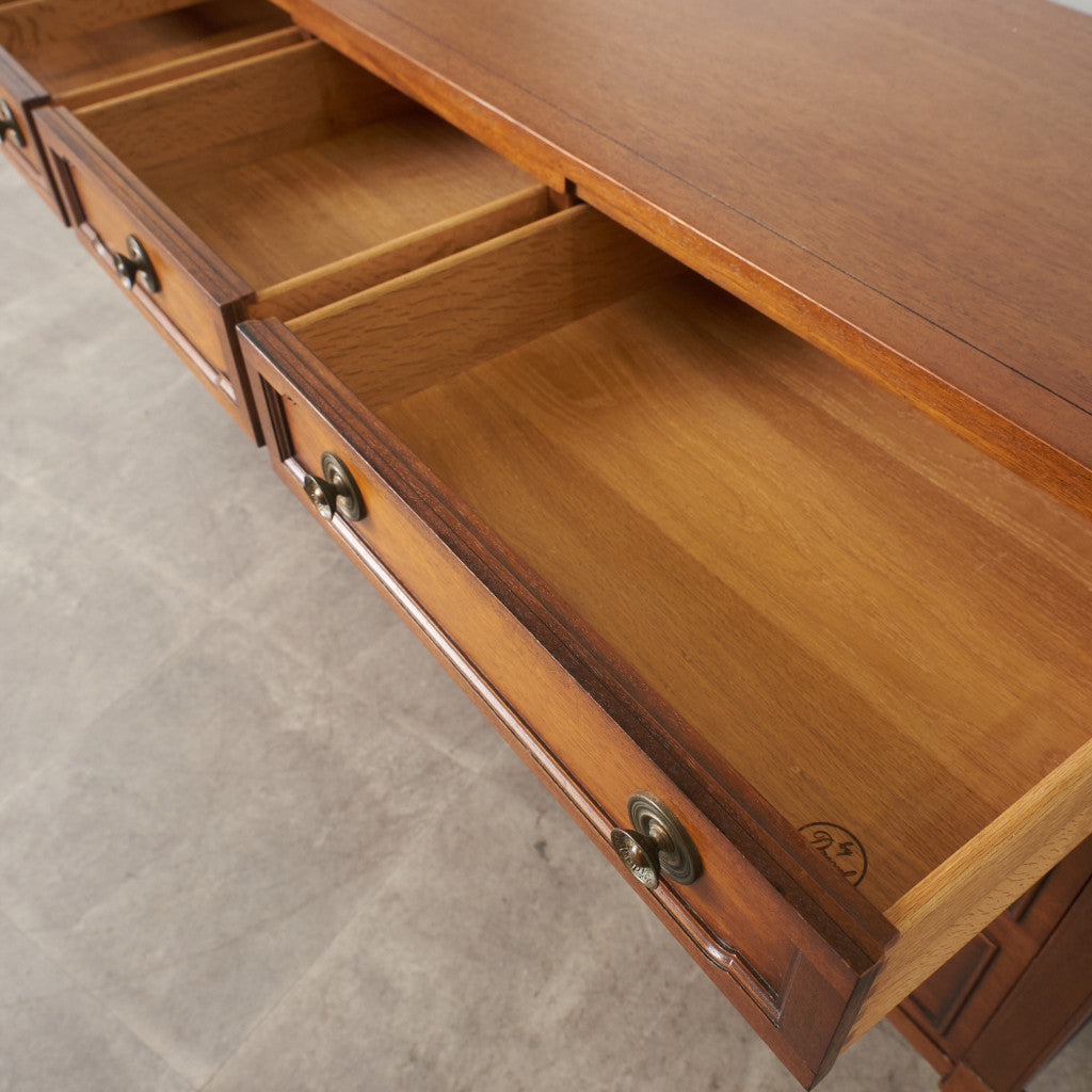 TRIUNE チェストボード