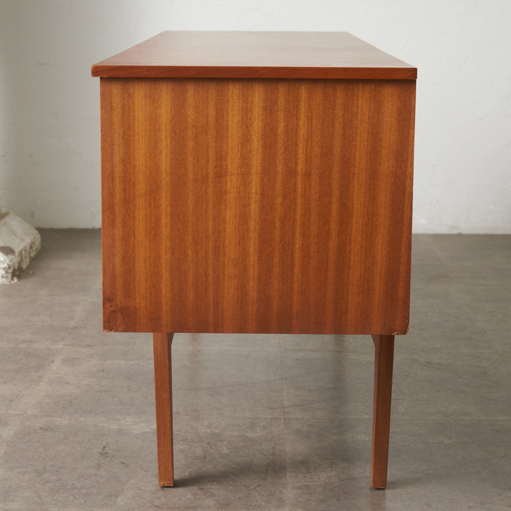 イギリスヴィンテージ サイドボード