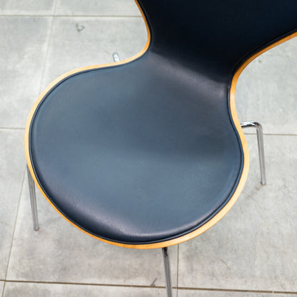 セブンチェア / フロントパディング