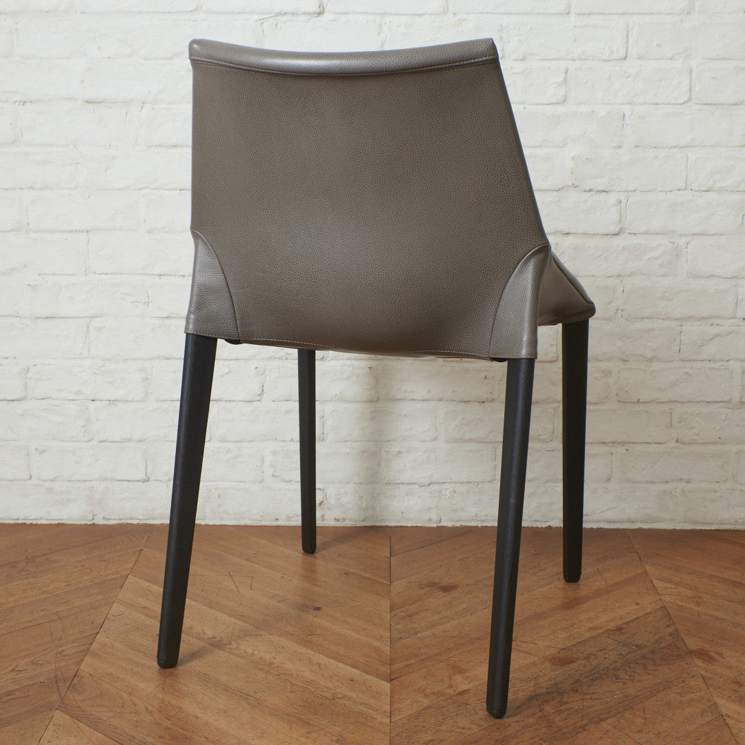 OUTLINE アームレスチェア