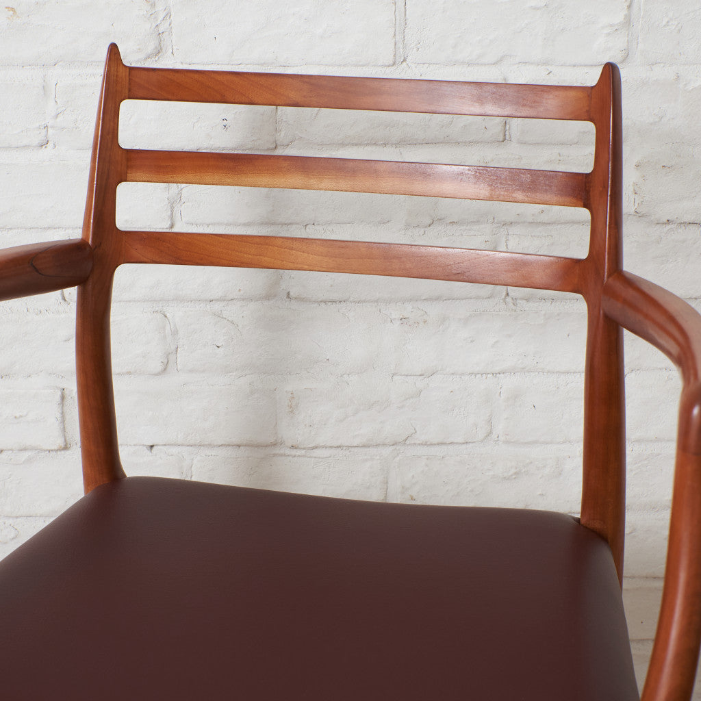 No.62 チェア (チェリー×本革) / 張替済