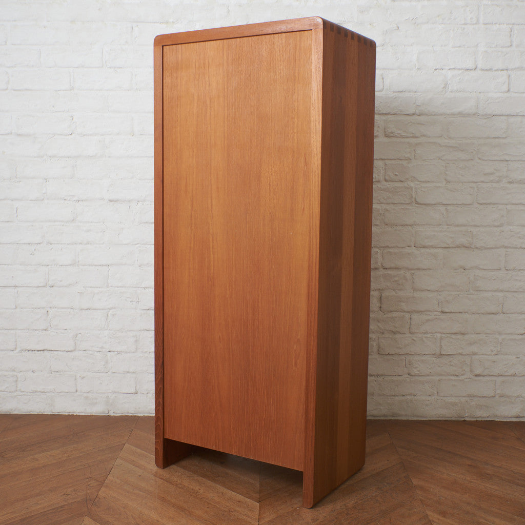 デンマークヴィンテージ チーク無垢材 ハイチェスト｜ニールス・バッハ