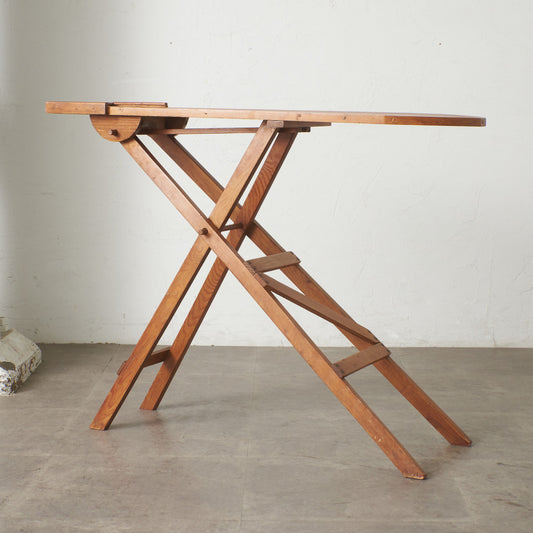 英国アンティーク フォールディング アイロンボード