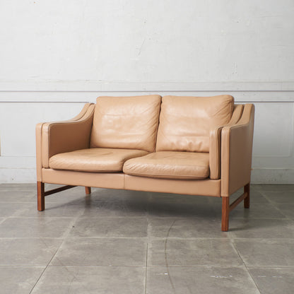 ETON 本革張り 2人掛けソファ