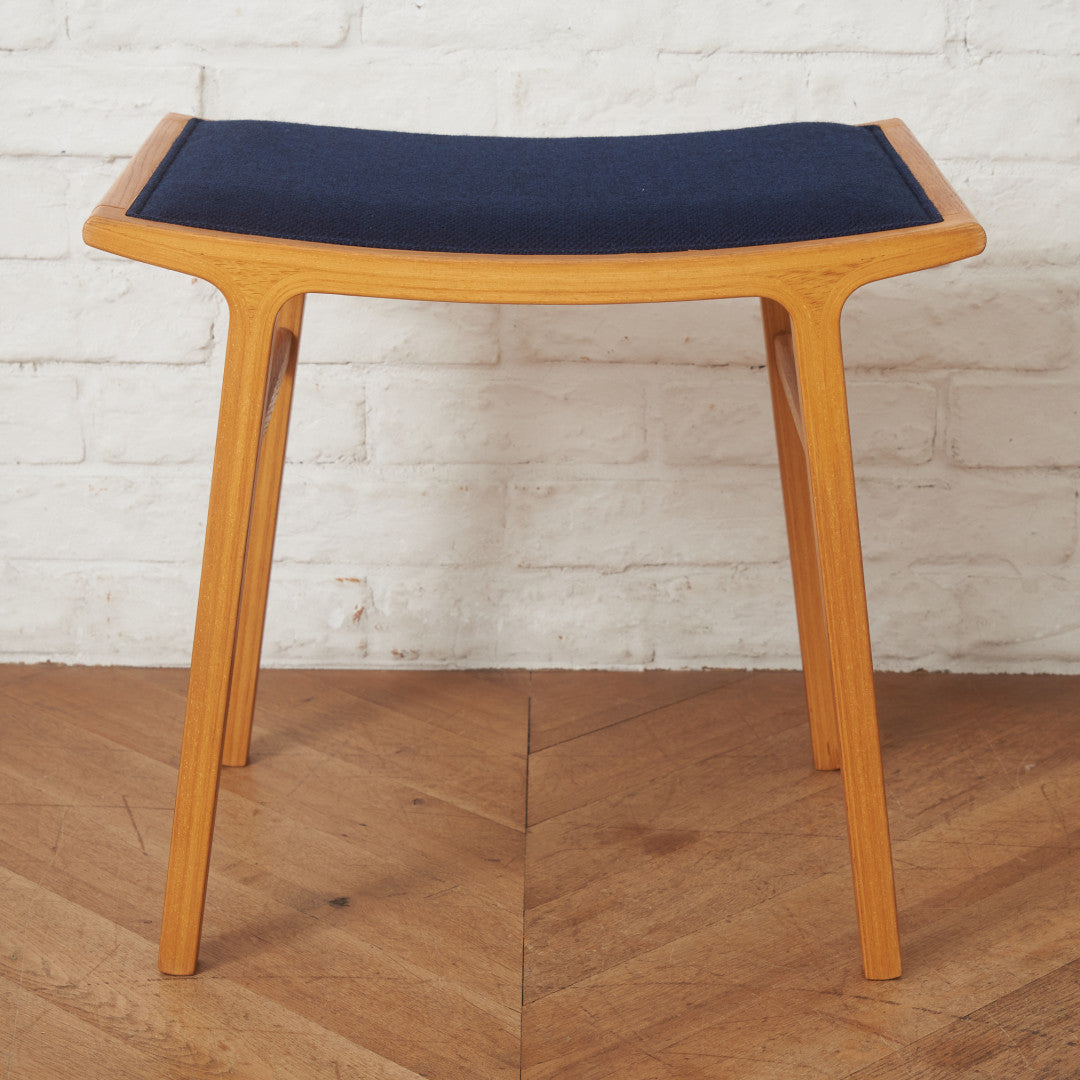 一枚板スツール兄弟ニ脚同時出品　ペスカ&トーレ 一枚板スツール兄弟ニ脚同時出品 ペスカ&トーレ