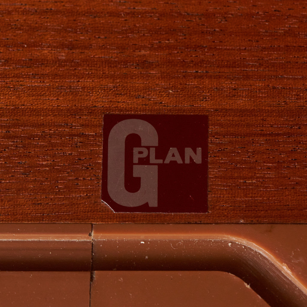 Form FIVE サイドボード