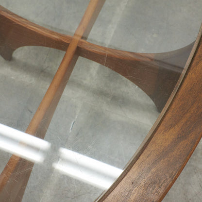 astro オーバルコーヒーテーブル