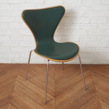 セブンチェア / フロントパディング