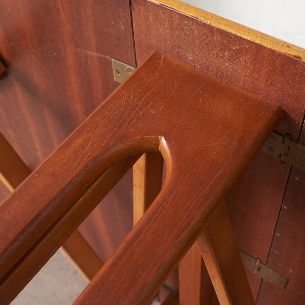 ドロップリーフゲートレッグテーブル