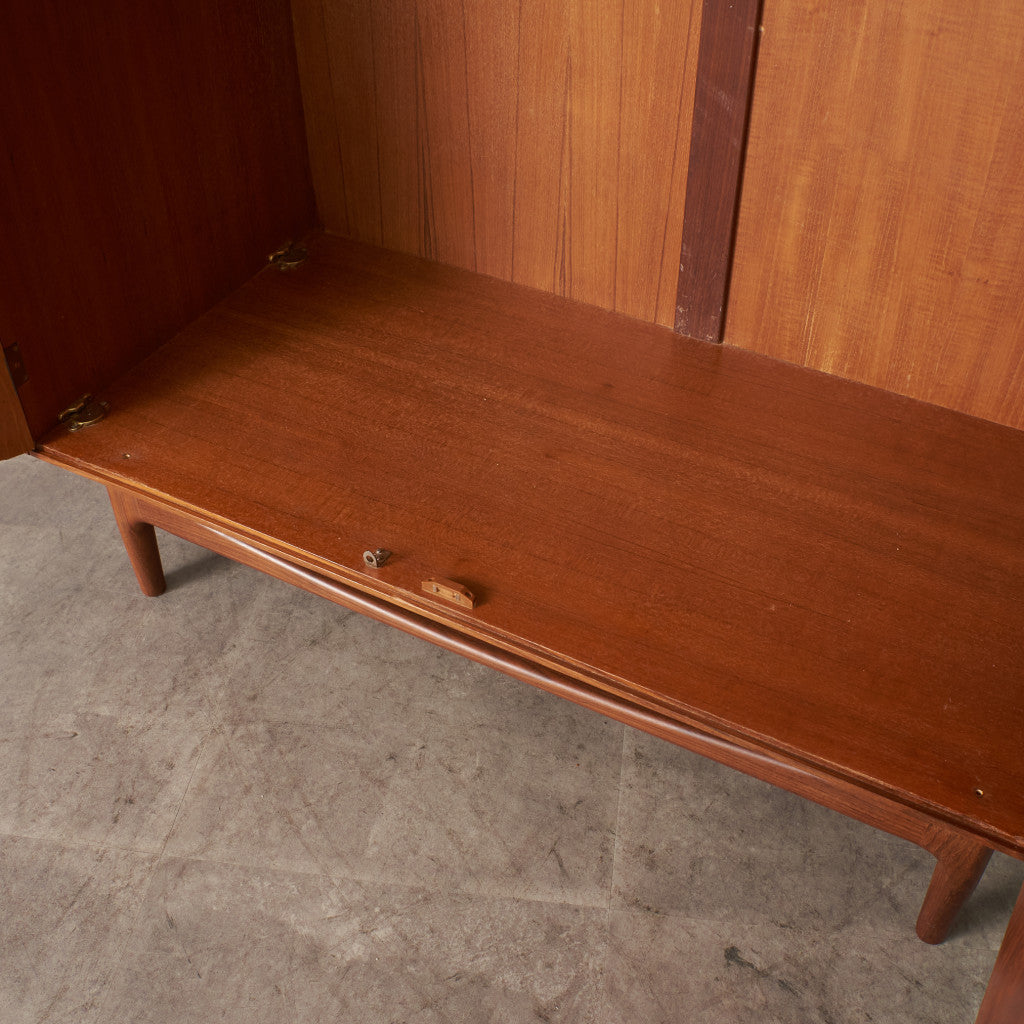 Danish ワードローブ