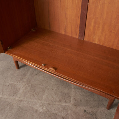 Danish ワードローブ