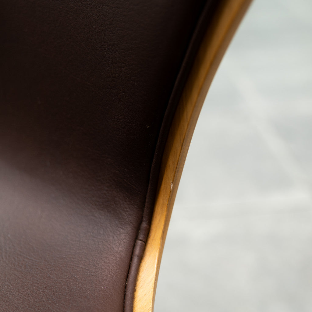 セブンチェア / フロントパディング