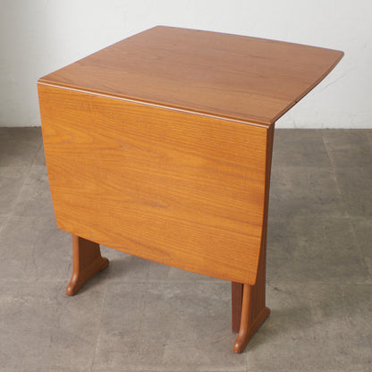 ドロップリーフ ゲートレッグテーブル