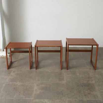 Quadrille ヴィンテージ ネストテーブル