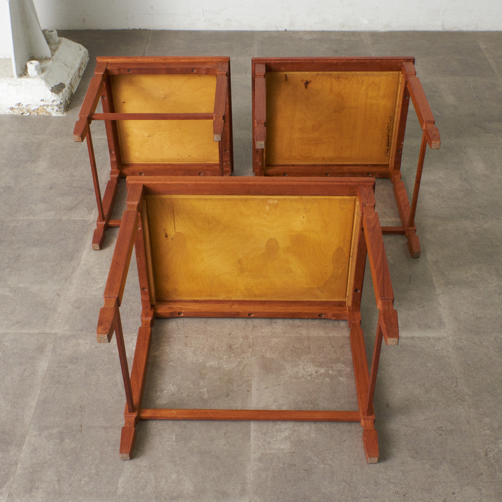 英国ヴィンテージ タイルトップ ネストコーヒーテーブル