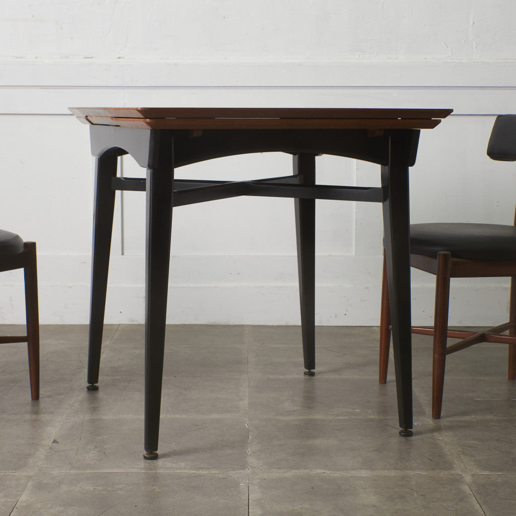 ヴィンテージ エクステンション ダイニングテーブル