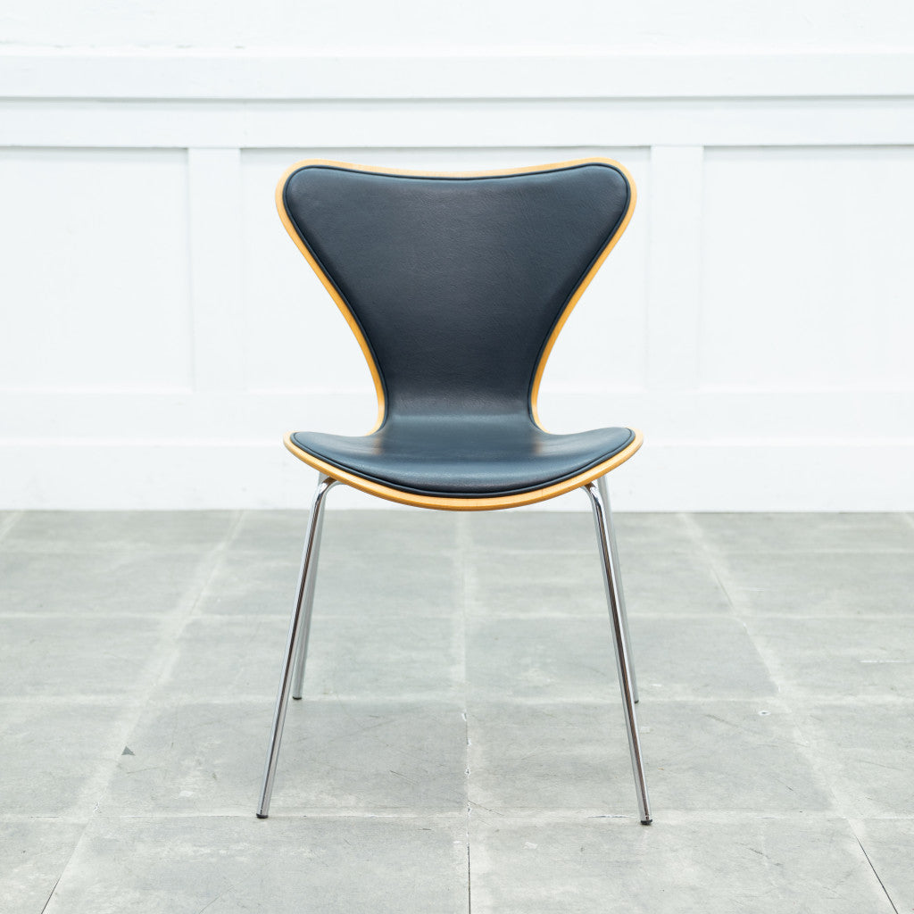 セブンチェア / フロントパディング