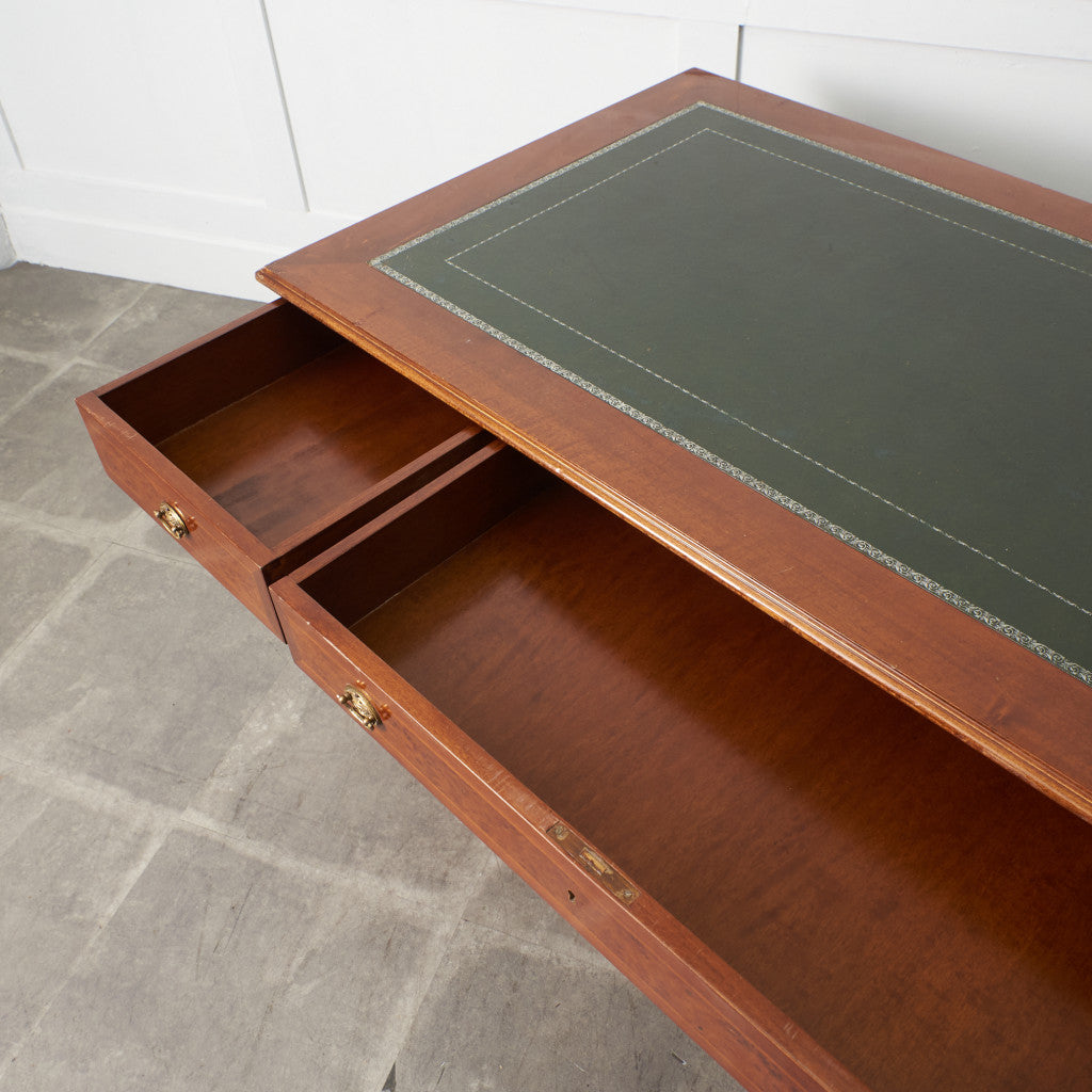 スペイン製 クラシック 両袖デスク