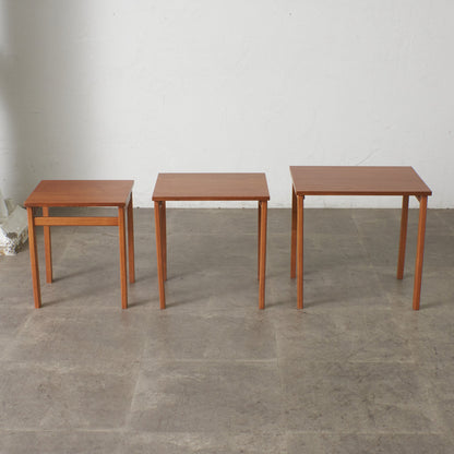 英国ヴィンテージ ネストテーブル