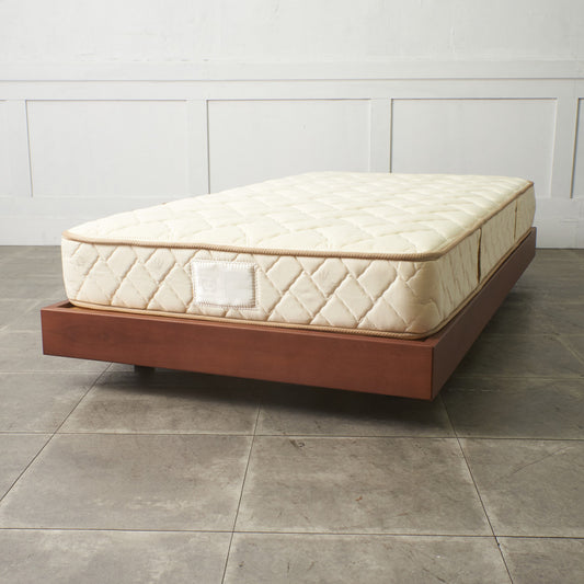 ERBA 05 シングルベッドフレーム & Sealyマットレス