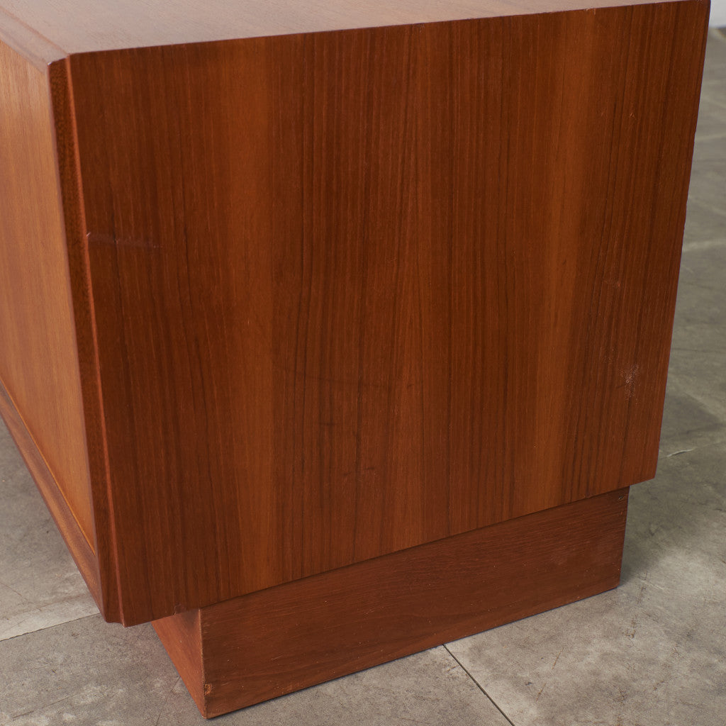 Form FIVE サイドボード