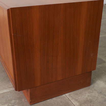 Form FIVE サイドボード