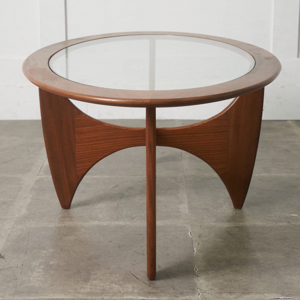 astro オーバルコーヒーテーブル