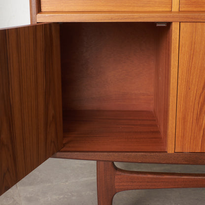 Fresco 脚付きサイドボード (4072)