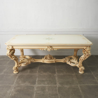 ダイニングテーブル