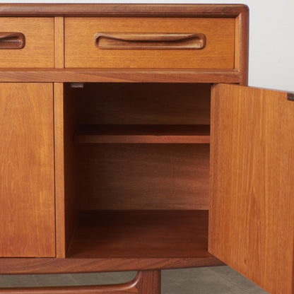 Fresco 脚付きサイドボード (4072)