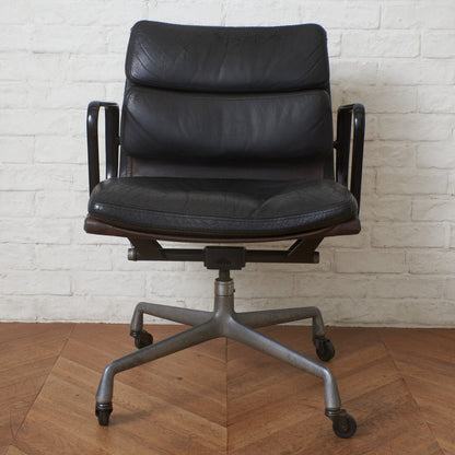 イームズ ソフトパッド マネジメントチェア