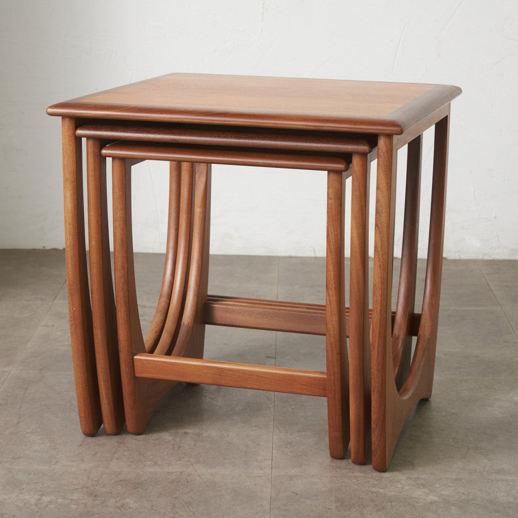 Astro ネストテーブル