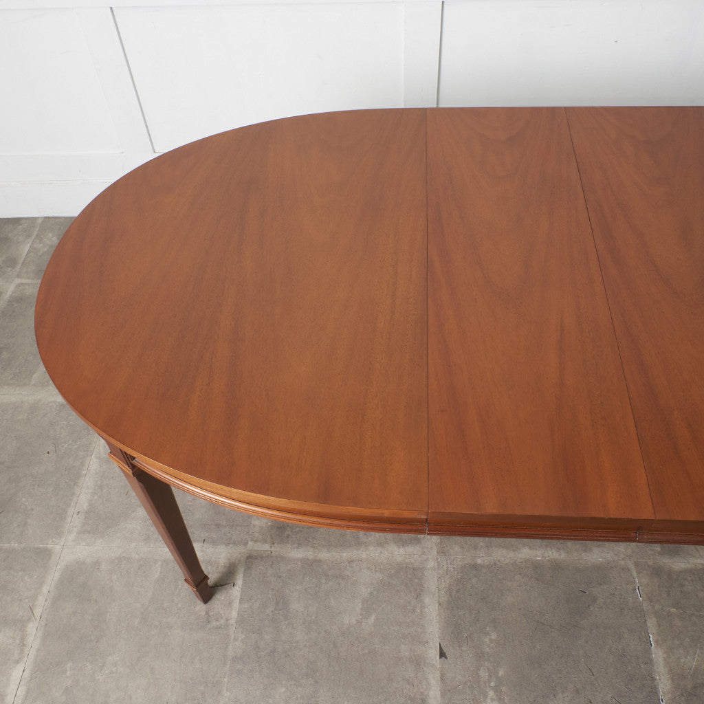 TRIUNE 伸長式 ダイニングテーブル