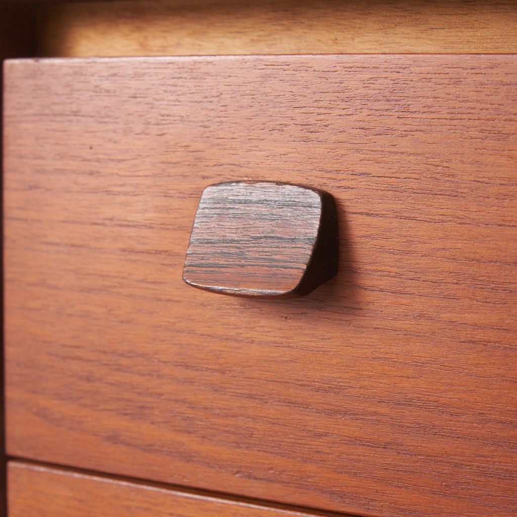 ヴィンテージ 3段 チェスト