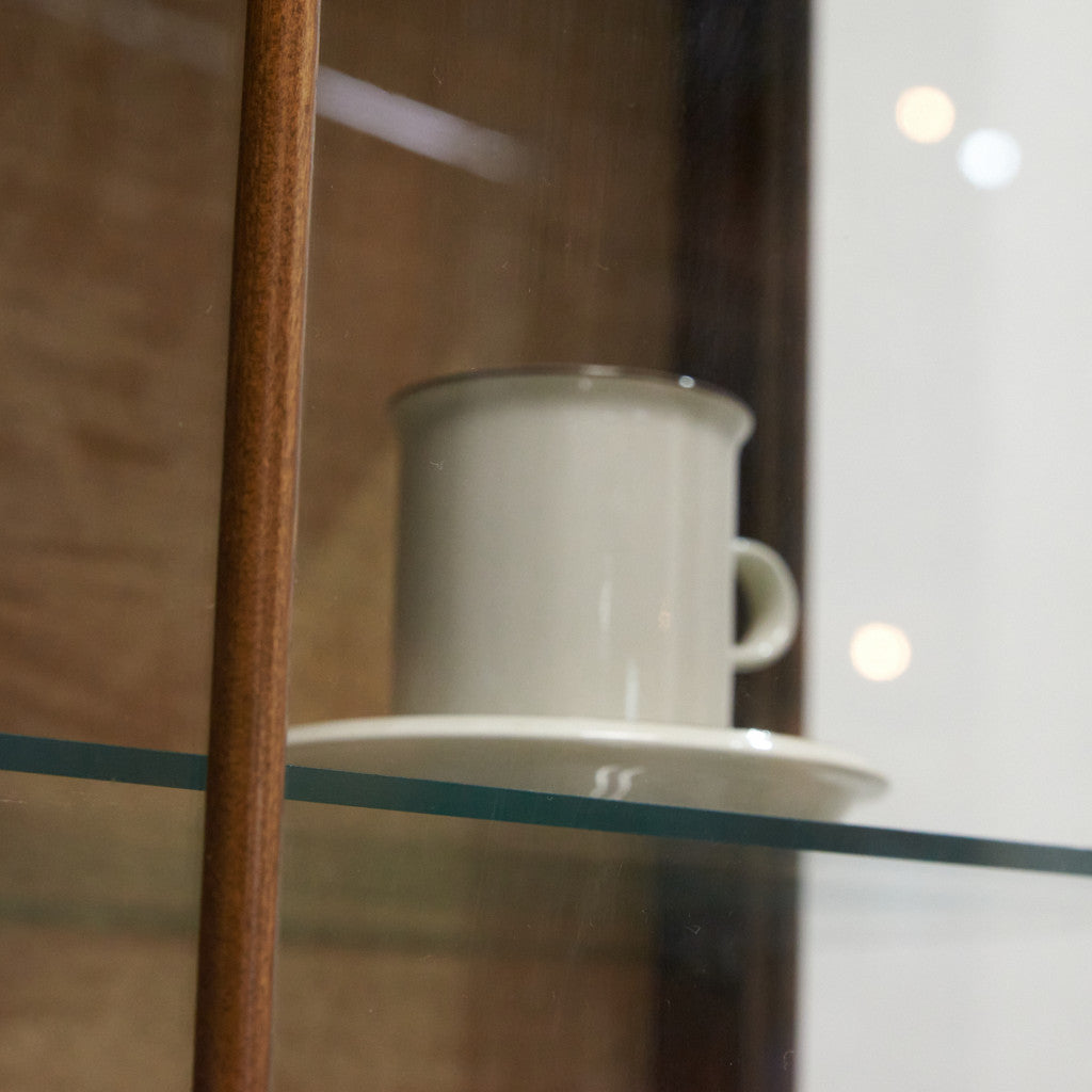 英国アンティーク ガラスキャビネット