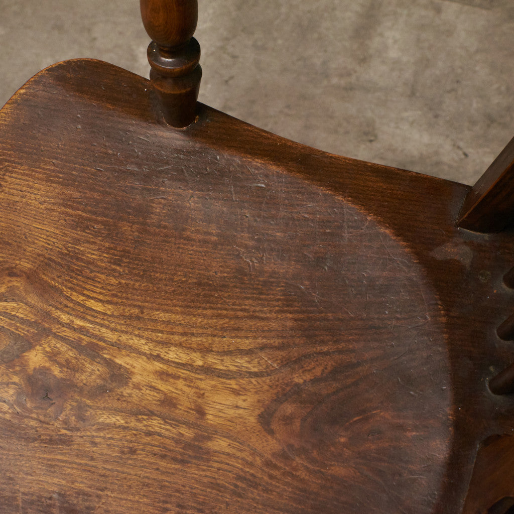 英国アンティーク ホイールバックウィンザーアームチェア