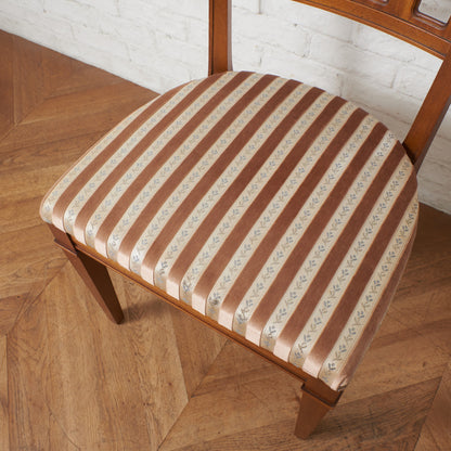 TRIUNE サイドチェア