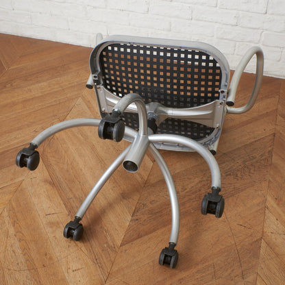 Silver スウィベルチェア