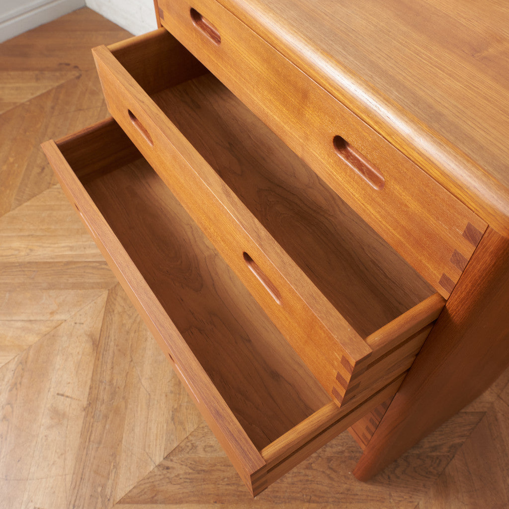 デンマークヴィンテージ チーク無垢材 5段チェスト｜ニールス・バッハ