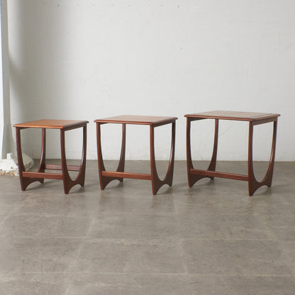 Astro セラミックタイルトップ ネストテーブル