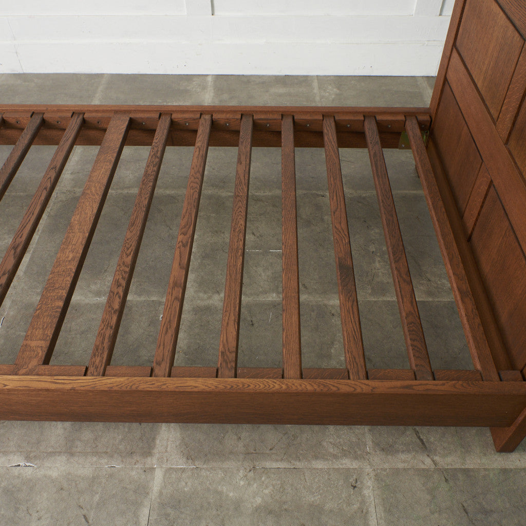 クラシック ベッドフレーム / シングルサイズ